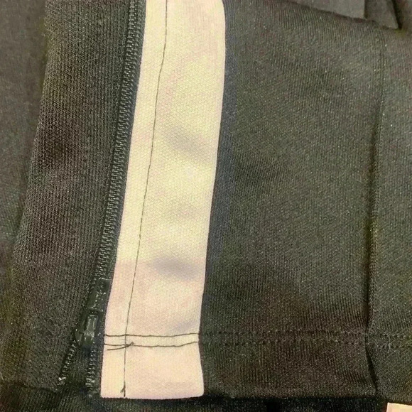 Aritzia Tna sweatpants - Picture 2 of 6